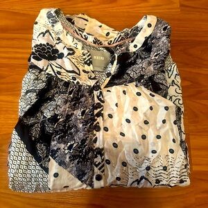 Black and white Maeve blouse. Size S